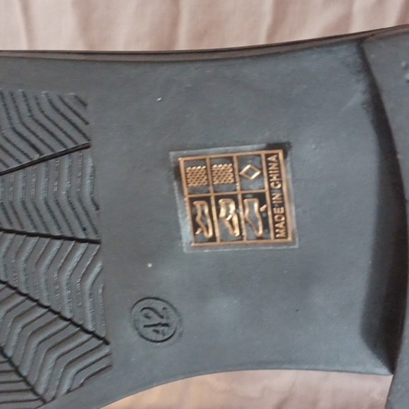 Pink Crochet Slip On Padded Insoles Flats 10 = 42 New - Picture 5 of 8